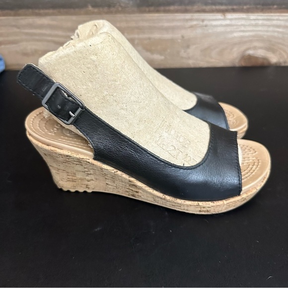 Crocs Womens A Leigh Leather Peep Toe Slingback Cork Wedge Sandals Black Size 6 - Picture 4 of 9